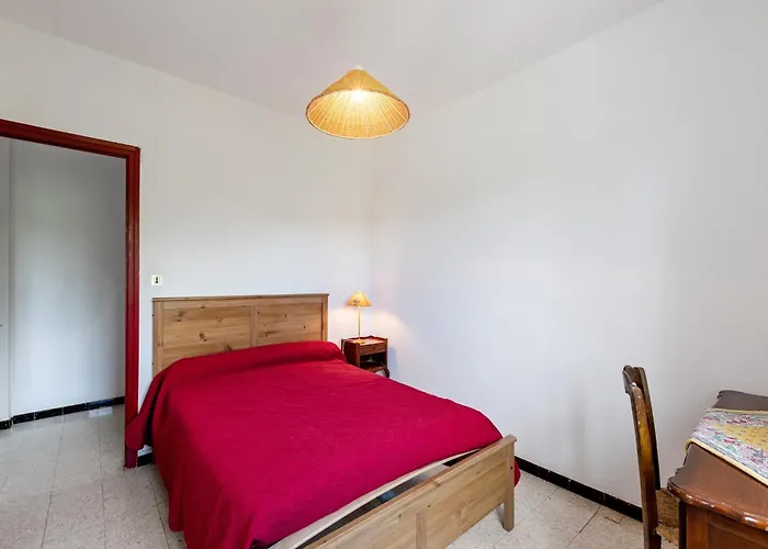 Beautiful Apartment in Mèze with Swimming Pool
