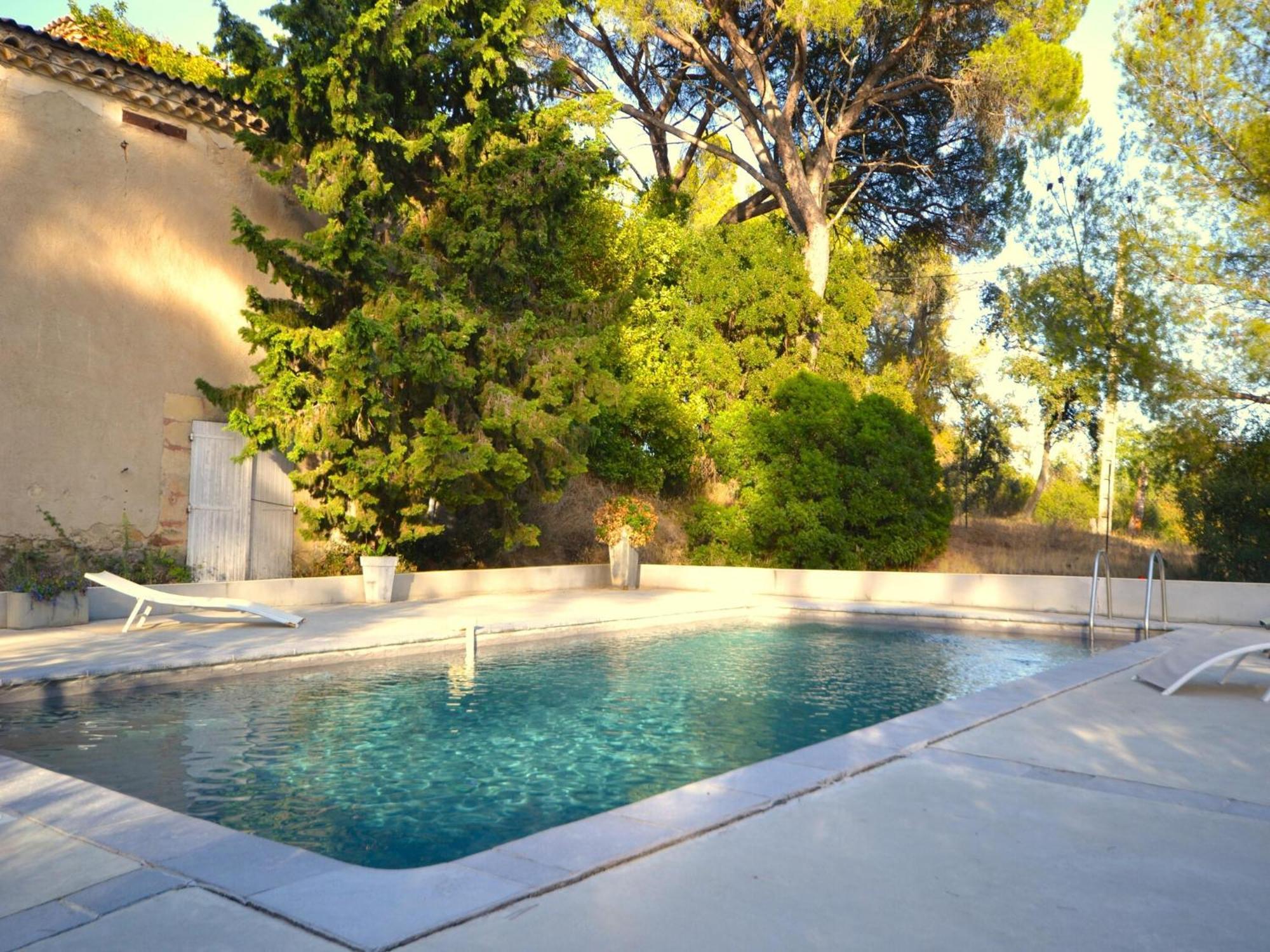 Apartment With Pool Amid Vineyards And Near The *