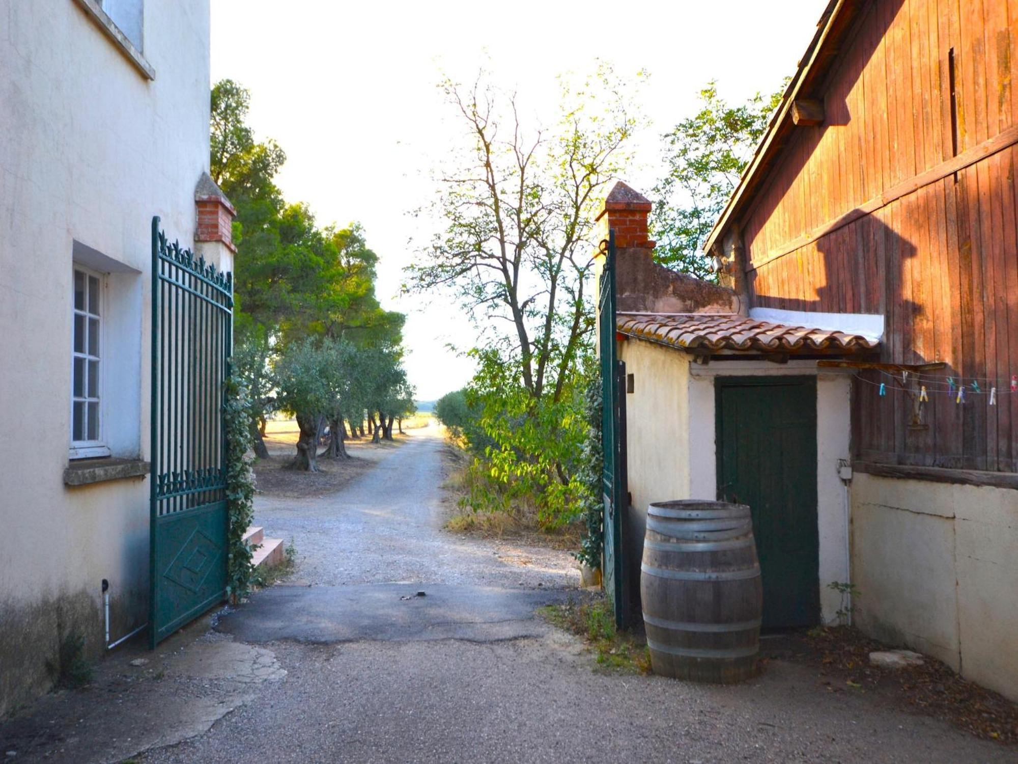 With Pool Amid Vineyards And Near The Appartamento Mèze